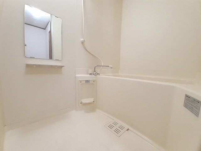 コンフォールメゾンの浴室|日々の疲れを癒すお風呂付です