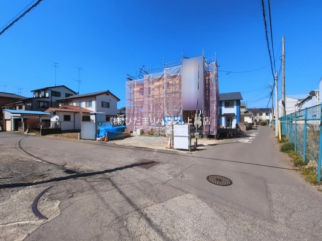 蓮田市根金　新築戸建　リーブルガーデン01の駐車場