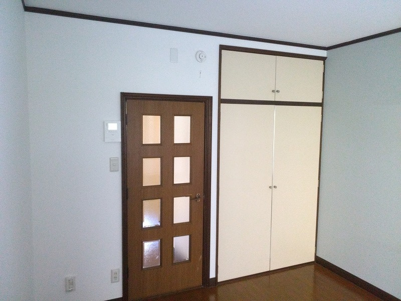 ラッキーハイツの洋室