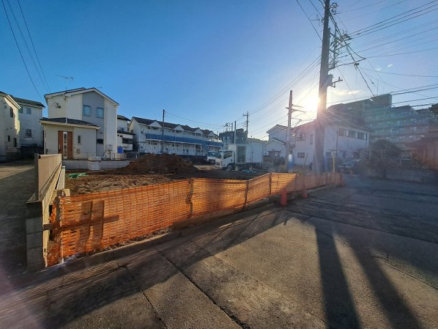 【外観】 | 新座市野寺1丁目　建築条件付売地　全6区画　(保谷店) | 2026年1月/最寄りの「ひばりヶ丘」駅は急行列車の利用ができ通勤通学に便利です。
