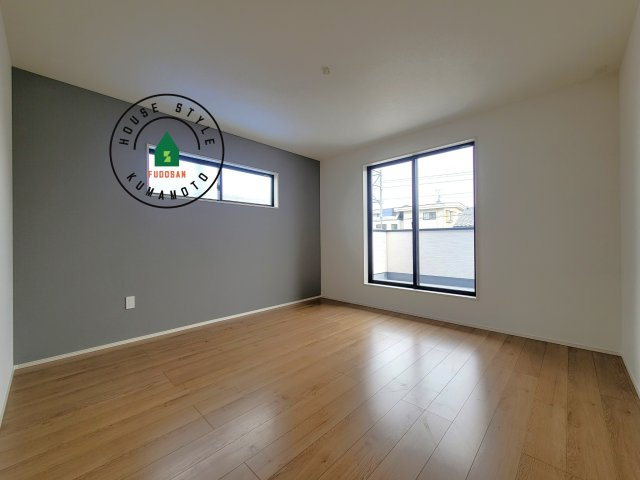 菊池郡菊陽町大字原水第5-5棟(1号棟)の内観：施工例|主寝室には収納力に優れたクローゼットがありますので、お部屋もすっきり片付きます。