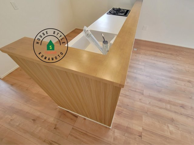 菊池郡菊陽町大字原水第5-5棟(1号棟)の内観：施工例|キッチンから立ち込める香りが今日の料理を期待させます。