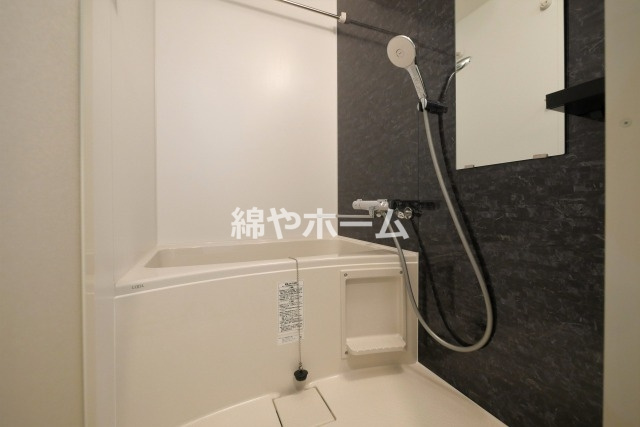 ファーストフィオーレ大阪城イーストの浴室|コンパクトで使いやすいお風呂です