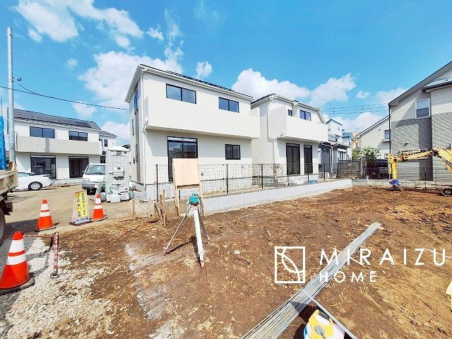 【前面道路含む現地写真】 | 日当たりの良いお家は嬉しいですよね。それぞれ価値観が分かれる箇所です、実際に内覧して日当たりの心地よさをご体感下さいね♪