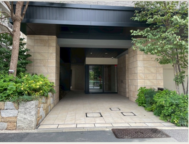 【エントランス】 | ★仲介手数料無料★グランドメゾン目黒プレイス（中目黒、代官山、恵比寿、白金台といった人気エリアを生活圏に収めるロケーション）