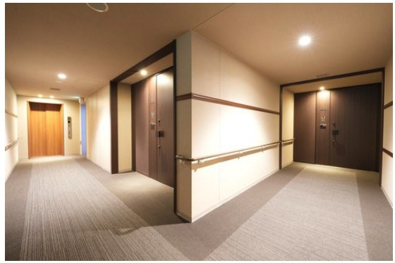 【居間・リビング】 | ★仲介手数料無料★グランドメゾン目黒プレイス（中目黒、代官山、恵比寿、白金台といった人気エリアを生活圏に収めるロケーション）