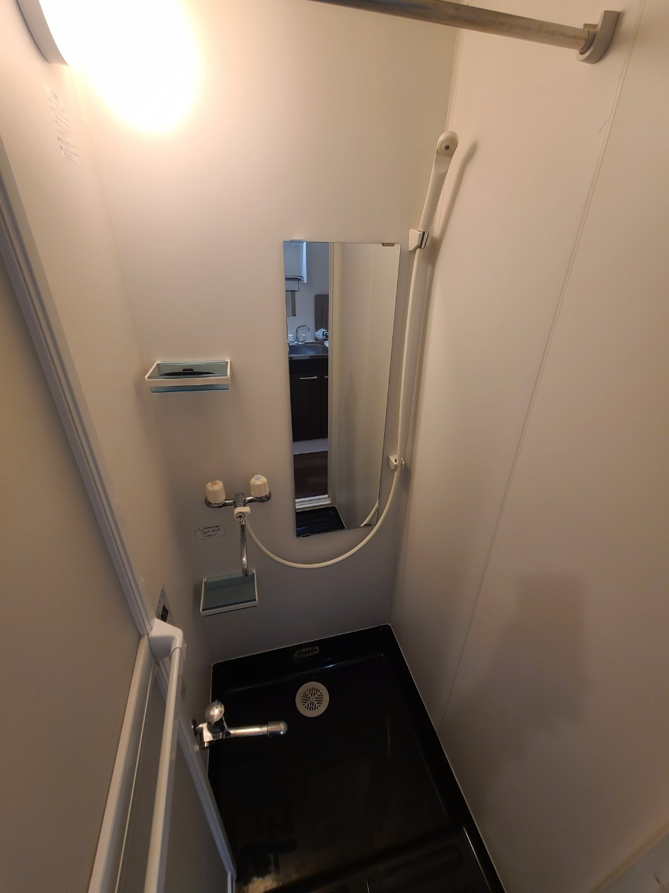 ルームズ中野Bのシャワールーム