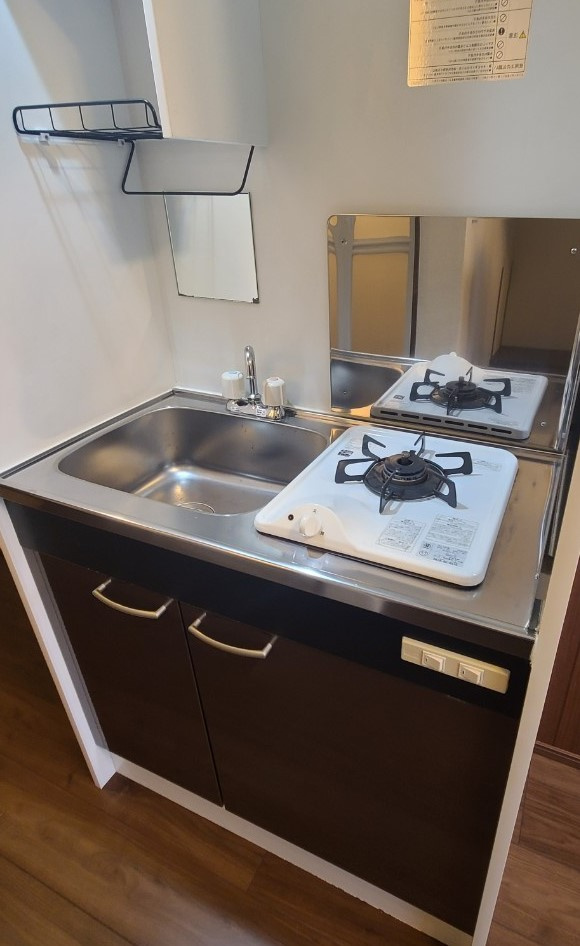 ルームズ中野Bのキッチン