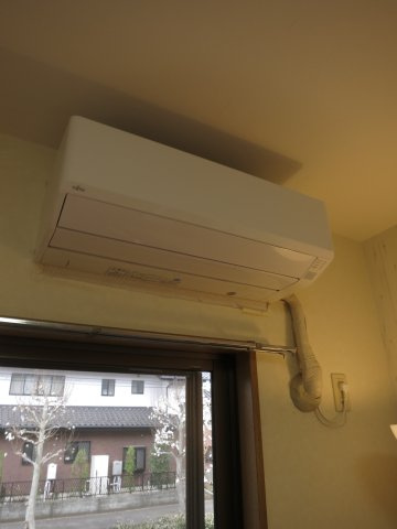 ハイツサンパークの居間・リビング|エアコン付き