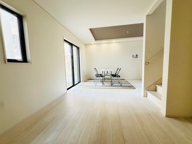 ◆◆名護市大東2丁目-2号棟（全5棟）の居間・リビング|※参考写真※