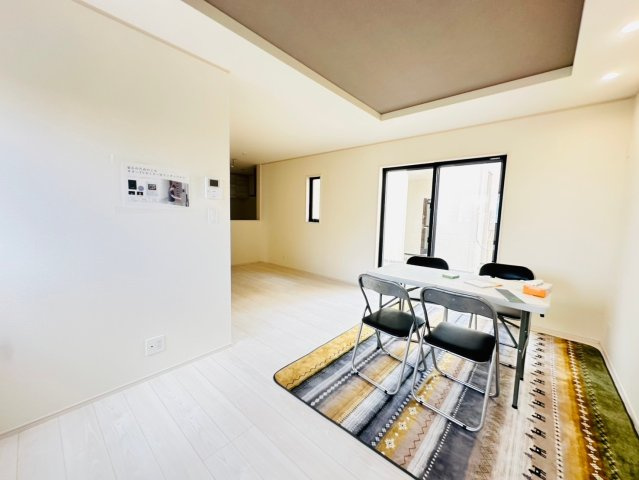 ◆◆名護市大東2丁目-2号棟（全5棟）の居間・リビング|※参考写真※