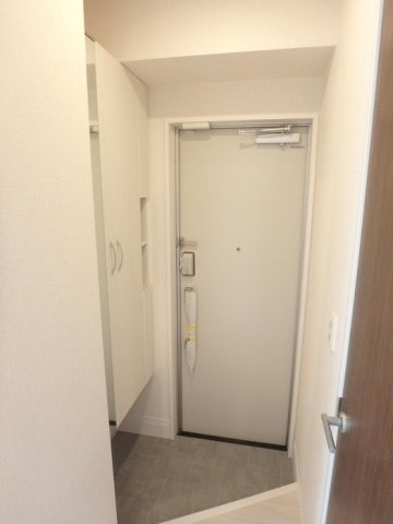 Ｄ－ＲＯＯＭ新庄町の玄関