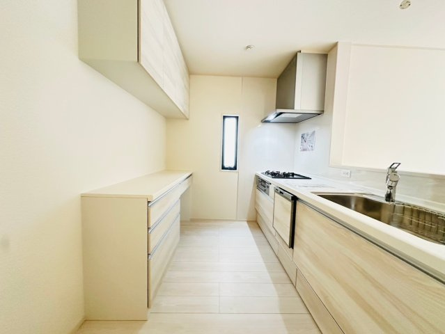 ◆◆名護市大東2丁目-4号棟（全5棟）のキッチン|※参考写真※