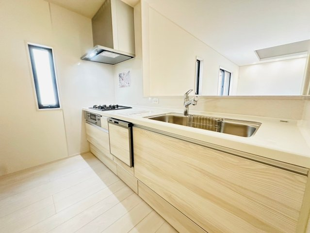 ◆◆名護市大東2丁目-4号棟（全5棟）のキッチン|※参考写真※