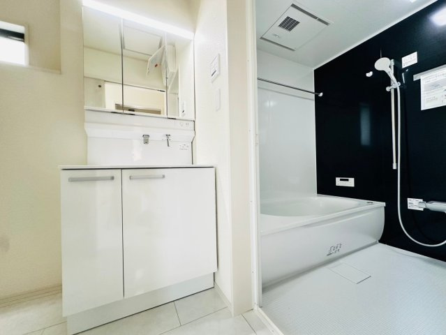 ◆◆名護市大東2丁目-4号棟（全5棟）の独立洗面台|※参考写真※