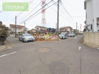 【前面道路含む現地写真】 | ファミリークロゼット　キッチン脇可動棚　八木が谷１　全2棟　B号棟 | 販売現地（2026.01.21)