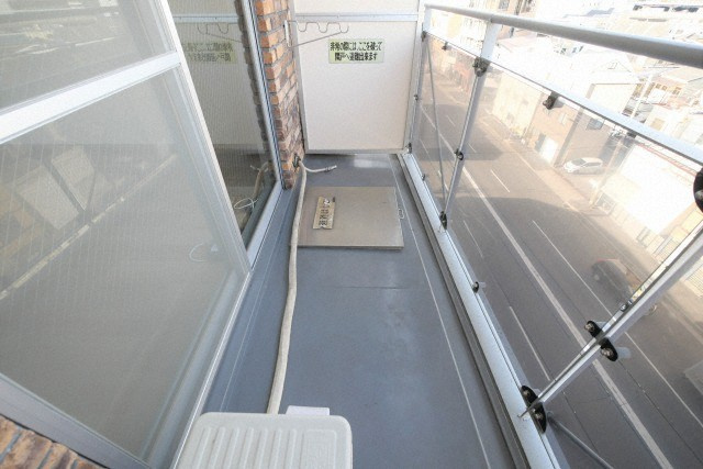 大阪市西区本田３丁目の賃貸マンションのバルコニー