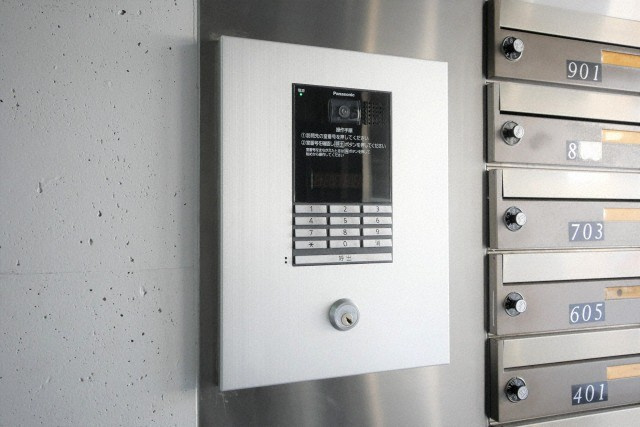 大阪市西区本田３丁目の賃貸マンションのセキュリティ