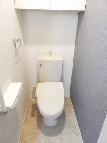 カーサ・グランデ　Ｃのトイレ|ゆったりとした空間のトイレです