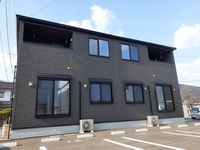 カーサ・グランデ　Ｃの外観|落ち着いた雰囲気の外観です