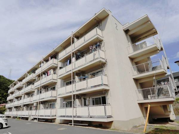 ビレッジハウス畑賀1号棟の外観|外観もきれいです