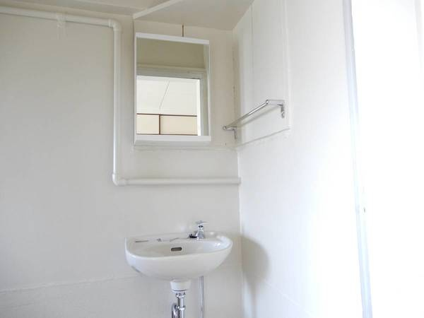 ビレッジハウス畑賀1号棟の洗面所|ビレッジハウスの同一物件・同一タイプの間取りの写真です