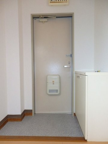 グリーンピア中西Ａの玄関|きれいな玄関です