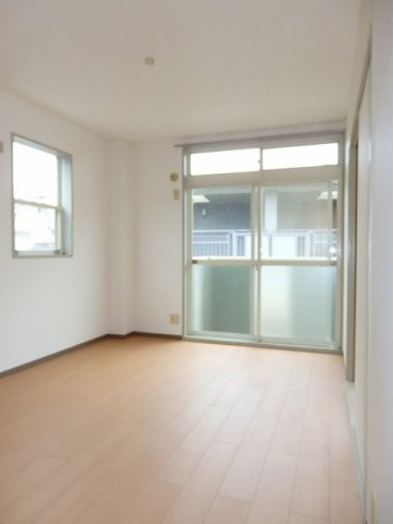 グリーンピア中西Ａの居間・リビング|リビングです