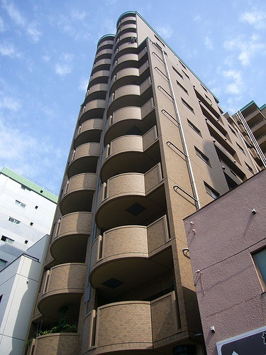 ロイヤルメゾン東国泰寺の外観|建物外観