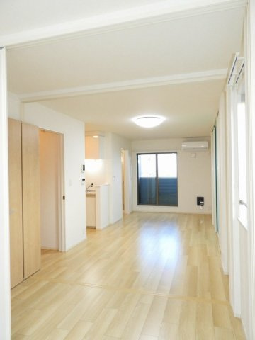 スターマイン　ランド　Ｂの居間・リビング|ゆったり過ごせる居間です