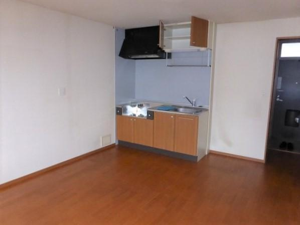 グリーンビュー中須　Ｂのキッチン|コンパクトなキッチンで掃除もラクラク