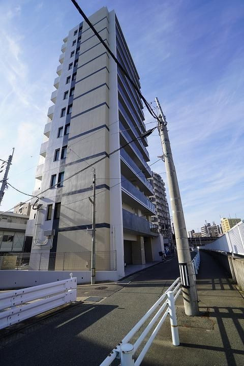 MODERN PALAZZO博多駅東の外観