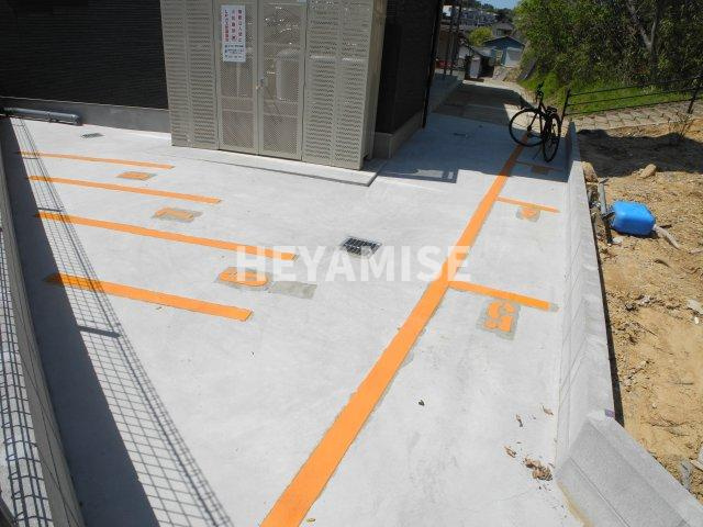 長崎市田中町の一棟アパートの駐輪場