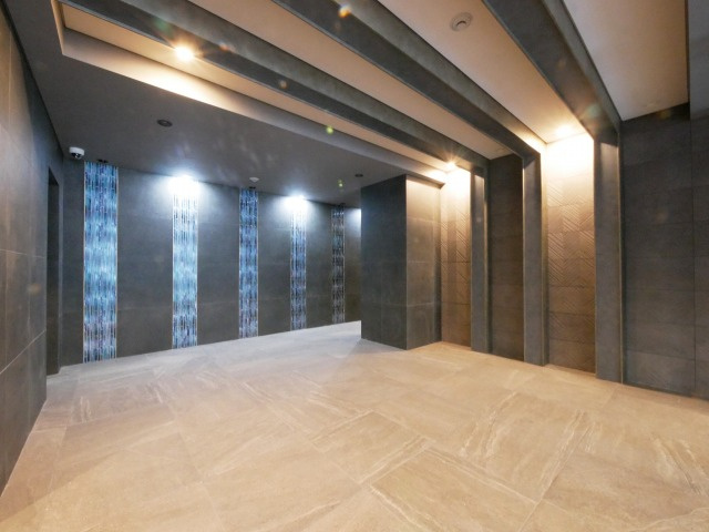 プレサンス桜川グロワールのロビー