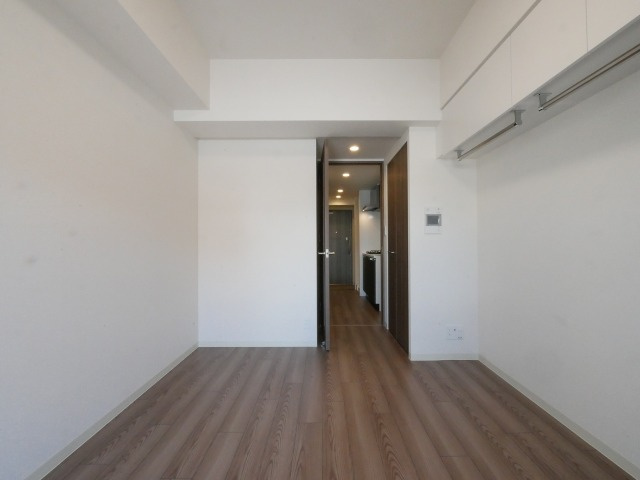 プレサンス桜川グロワールの洋室