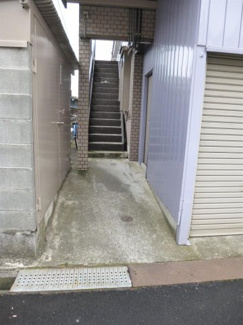【エントランス】