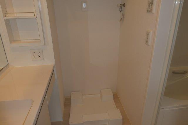 アリオン上東のその他|洗濯機置き場