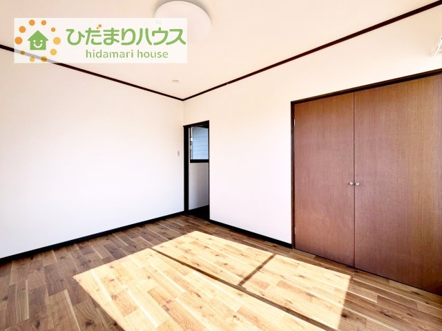 【寝室】 | 下妻市半谷　中古戸建 | ゆとりのある主寝室！ご家族全員で寝れちゃいます♪