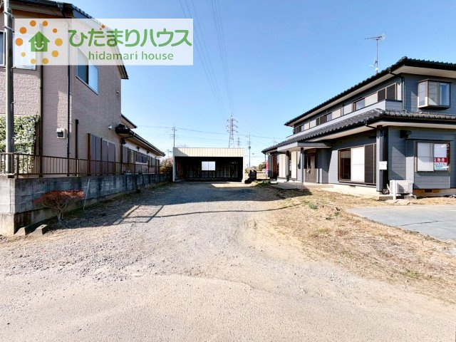 【駐車場】 | 下妻市半谷　中古戸建 | マイホームなら駐車場代がかかりません！しかも、自宅の駐車場で洗車ができます！今までコイン洗車に行っていた手間も省けて、節約にもつながります(^^♪