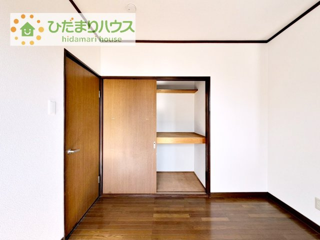 【収納】 | 下妻市半谷　中古戸建 | お子様グッズを片付けるのにも、困りませんね！