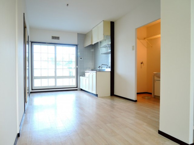 【居間・リビング】 | ウインディア南平台A棟