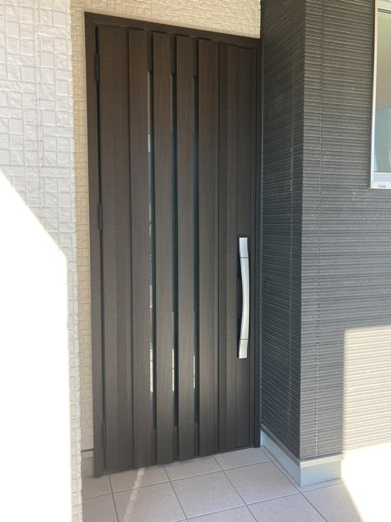 南鳩ヶ谷戸建のエントランス