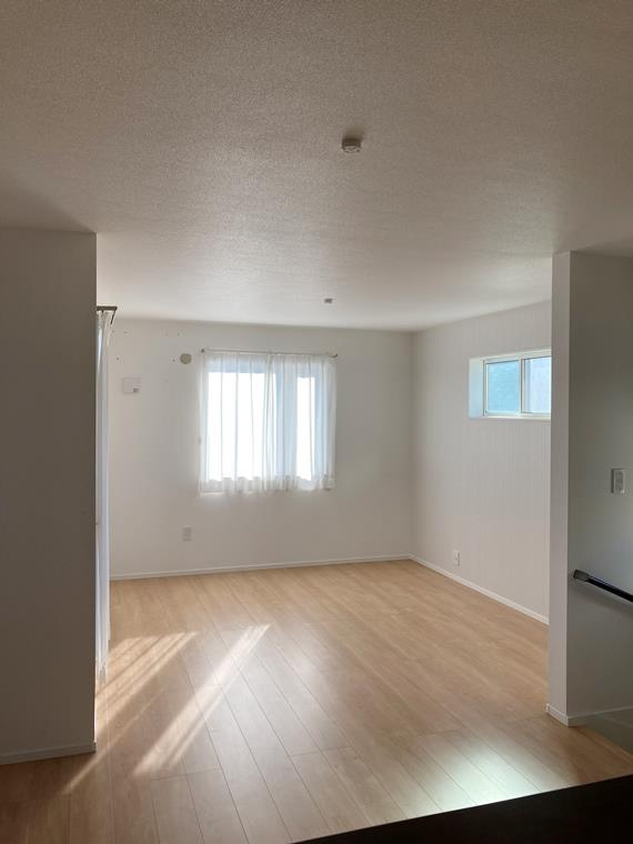 南鳩ヶ谷戸建の居間・リビング