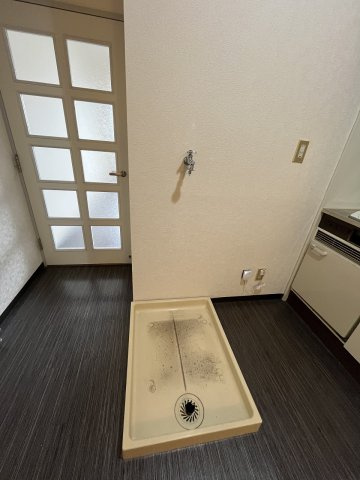協栄マンションOYAMAの設備|洗濯機置き場