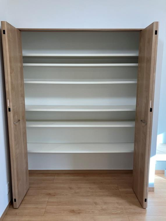 宮松町戸建の収納