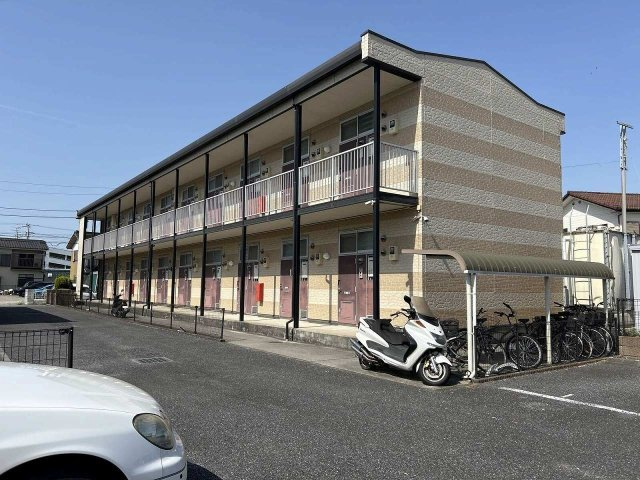 レオパレスｂｅｌ　ｓｕｏｎｏの外観|外観は落ち着いています