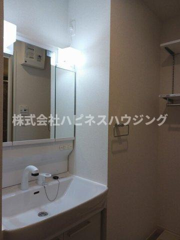 グラン　ポルトⅡの洗面所|スペースが確保できる洗面所です