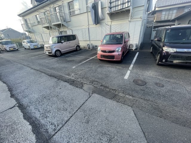 ゆさえハイツの駐車場