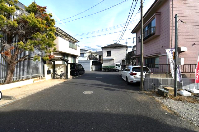 堀ノ内2丁目・売地の前面道路含む現地写真