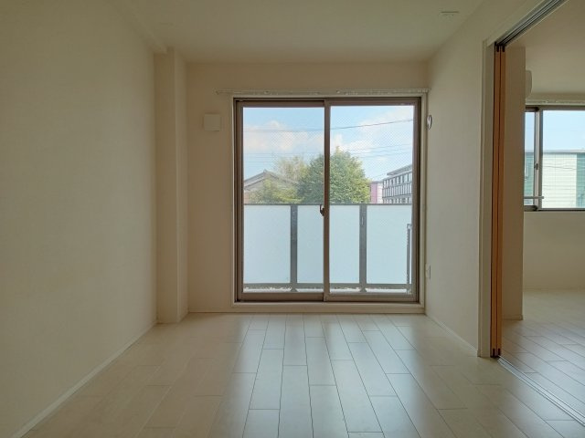 川崎市多摩区登戸の賃貸マンションの寝室